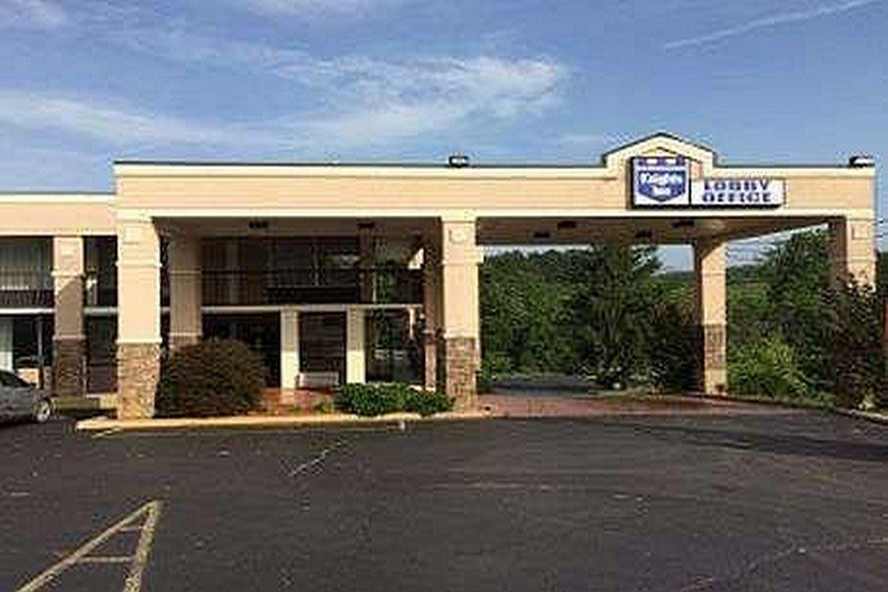 Knights Inn Newport Exterior foto